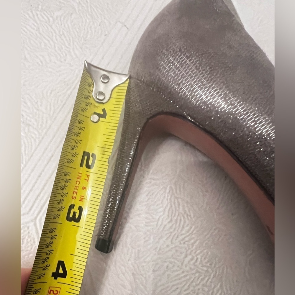 Tory Burch Shaila Heel Women's Pumps Gray Silver Black Cap Toe Size 9.5 - Picture 16 of 16
